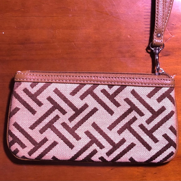 Brown Wristlet - Picture 2 of 2
